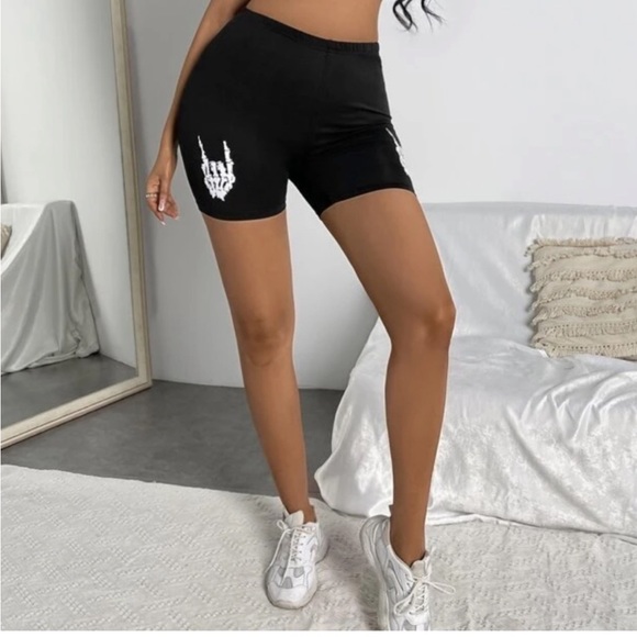 New 🍂Seasonal tops/bottoms - Picture 7 of 13